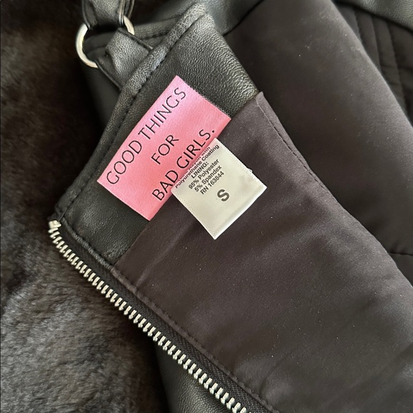 BAD GIRL MANEATER TOP IN VEGAN LEATHER - VIXEN BY MICHELINE PITT - Picture 6 of 6